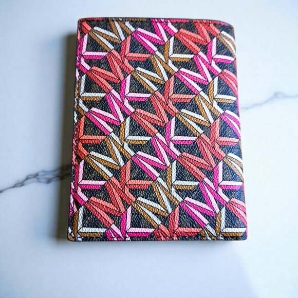 Michael Kors Women's Brown/Red/Pink Logo Bedford Medium Passport Wallet NWOT - Picture 10 of 11